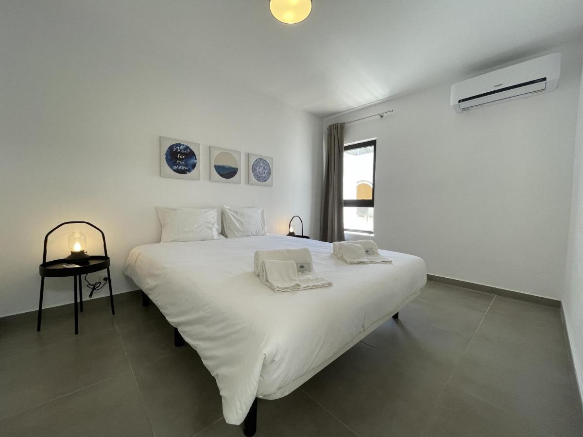Villa Flor - *